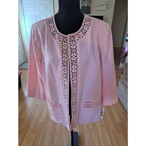 New 18 Alfred Dunner Pink Alfred Dunner Open Front Floral Cut Out Jacket Blazer - Picture 1 of 6
